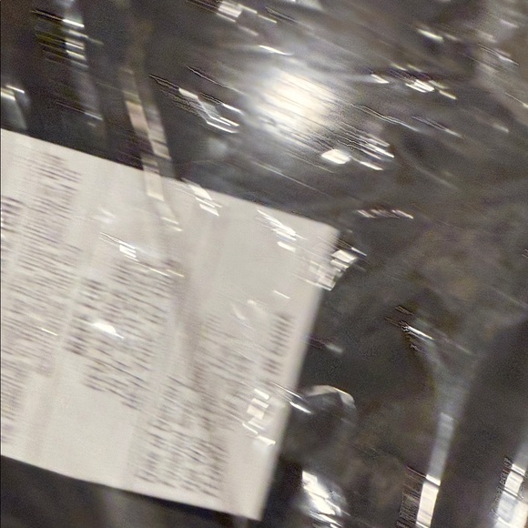 Christian Siriano Soft Gray Faux Fur Throw in Gift Box New - Picture 7 of 8